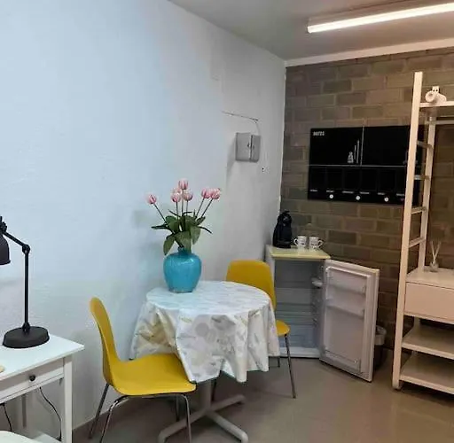 Studio Maella Apartman *